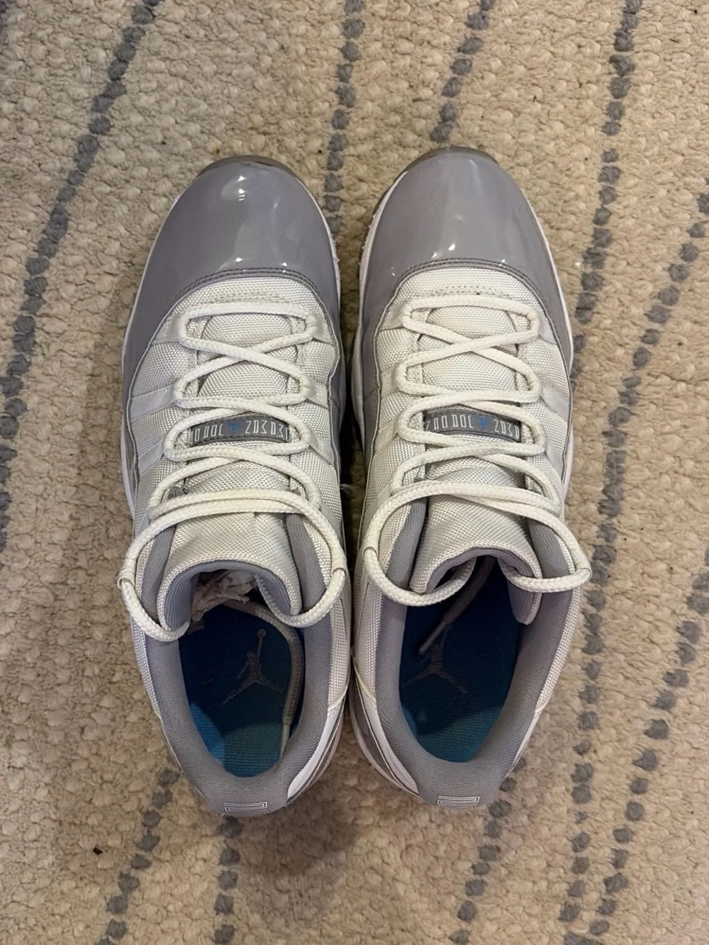 Jordan men’s Low-Top Sneakers - White & Light Gray